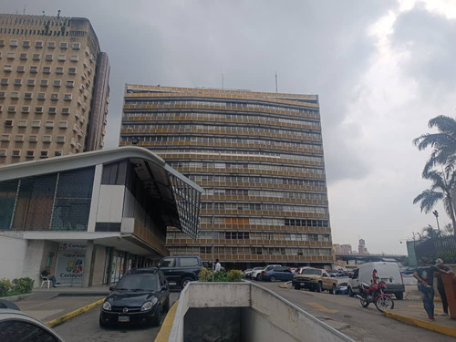 Alquilo 4 Consultorios Medicos En El Centro Profesional Del Este