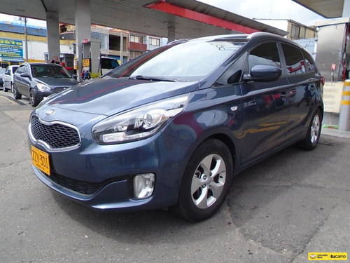 Kia Carens 2.0 SUV