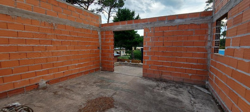 Imagen 19 de 29 de Casa En Venta En Pinamar. Zona Bosque. Oportunidad!