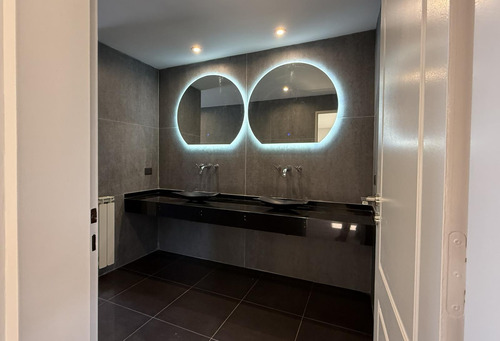 Casa En Castores Con El Mejor Acceso A Guardia Y Club House!