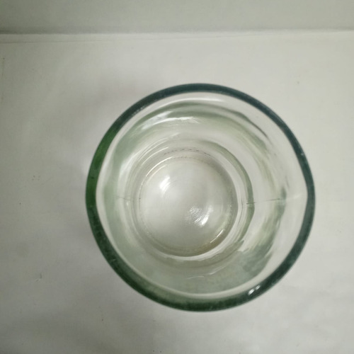 Vaso Artesanal Un Poco De Ruido Hecho De Botella Reciclada Transparente