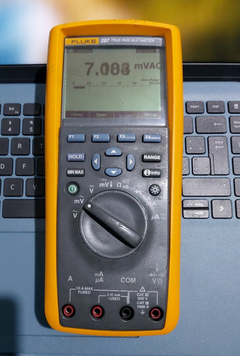 Fluke 287 Multimetro Rms Falta Soporte Trasero Luz Blanca