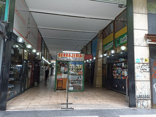 Imagen 8 de 9 de Local En Venta En Avenida De Mayo 1200 Monserrat