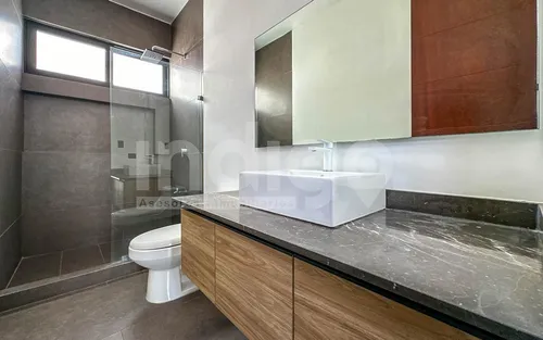 Casa En Venta En Mérida En Privada Arbórea En Conkal