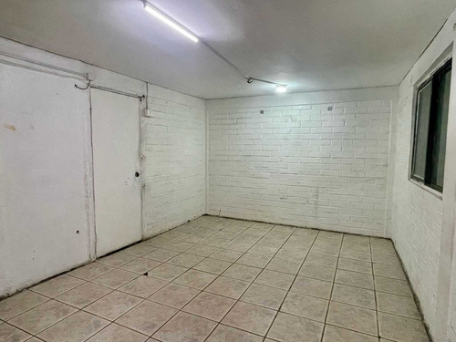Arriendo Casa Hospital Félix Bulnes. 5 Dorm. (93715)