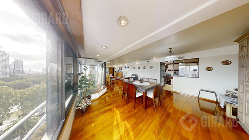 Piso En Venta Con Vista Panoramica, Ubicado En La Exclusiva Diagonal Pueyrredon.