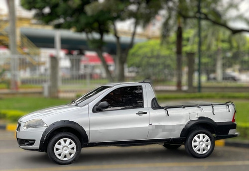 Fiat Strada 2012