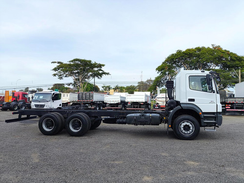 Mercedes-benz Axor 3131 6x4 Traçado Ano 2022 Com Retarder