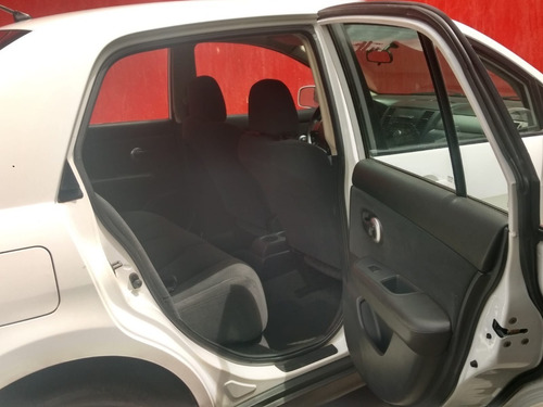 Nissan Tida 1.8 Flex - 10/11
