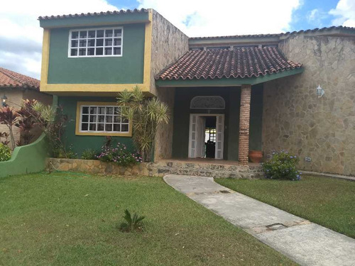 Imagen 1 de 14 de Casa En Guataparo Villas Laguna Norte
