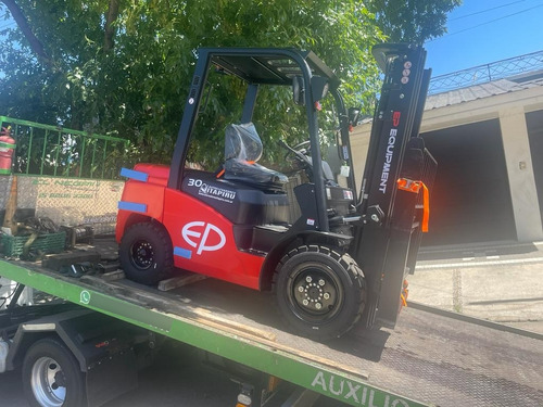 Imagen 4 de 25 de Autoelevador 3tn Diesel Motor Nissan Td27 Japonés Autom. Okm