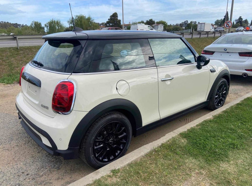 Imagen 12 de 22 de Mini Cooper Cooper Essential 1.5 Manual