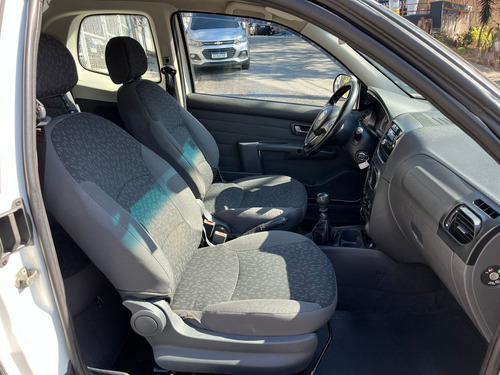 Fiat Strada 1.6 MPI TREKKING CD 16V