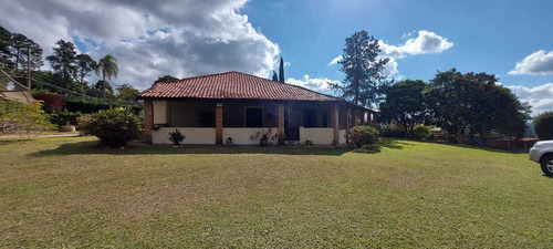 Imagem 6 de 14 de 5.000 M², Casa Ampla Com 06 Dormitórios, Playground, Piscina