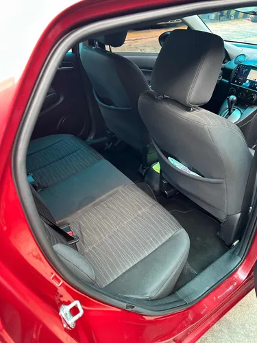 Mazda 2 Hb Automático Modelo 2010