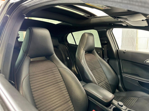 Mercedes-Benz GLA GLA 250 Sport 2.0 TB 16V 4x2 211cv Aut.