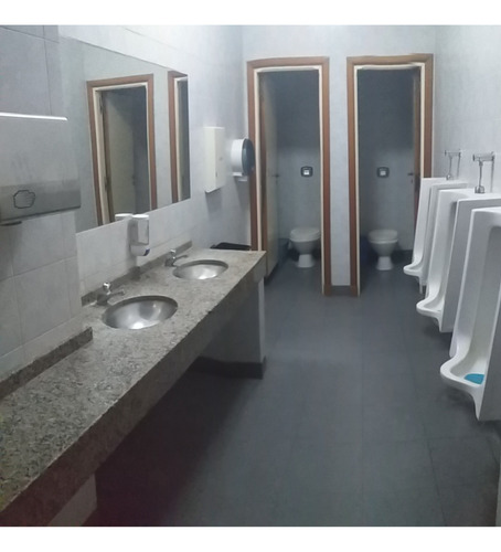 Local Comercial En Pleno Centro