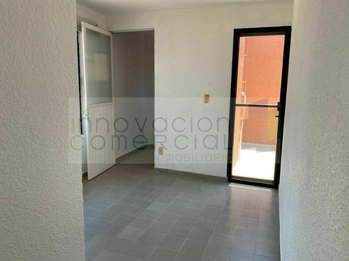 Imagen 16 de 30 de Jurica, Casa De Un Nivel Con Terraza, Jacuzzi Y Más De 300m2