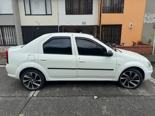 Renault Logan Expression
