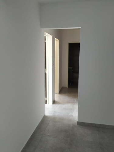 Imagen 6 de 12 de Departamento - Villa Luzuriaga