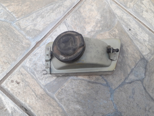 Farol Milha Xr3 Lado Direito Com Detalhe