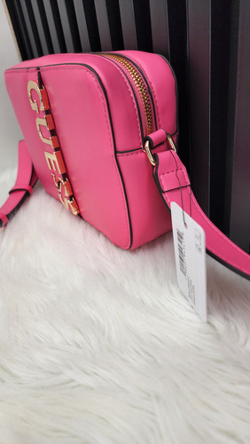 Crossbody Guess Lg955512 Nueva 100 % Original Con Etiqueta Fucsia Lisa Oro Fucsia