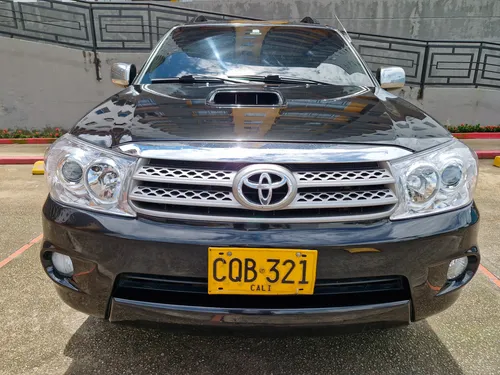 Toyota Fortuner 3.0 SRV diesel