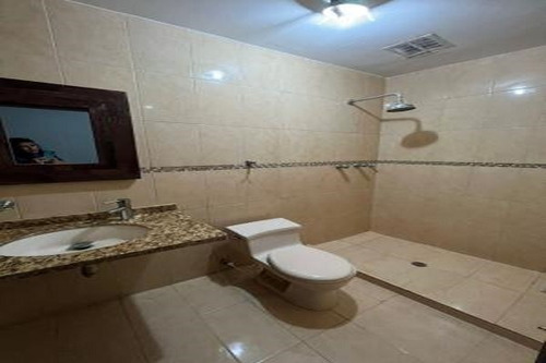 Imagen 8 de 9 de Townhouse En Alquiler Milagro Norte Maracaibo Marisabel Fernandez