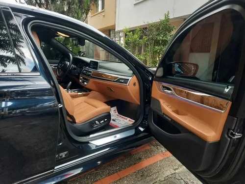 Imagen 13 de 15 de Bmw Serie 7 G11 Tp 4.400 T V8