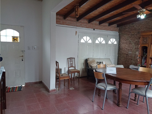 Imagen 2 de 20 de Venta Casa 3 Dormitorios B° Azcuenaga