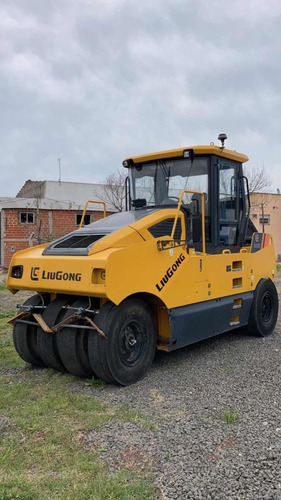 Imagen 2 de 8 de Vibrocompactador Liugong CLG 6520e