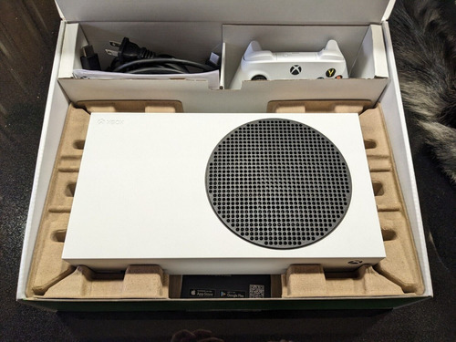 Imagen 2 de 3 de Microsoft Xbox Series S 512gb Video Game Console -