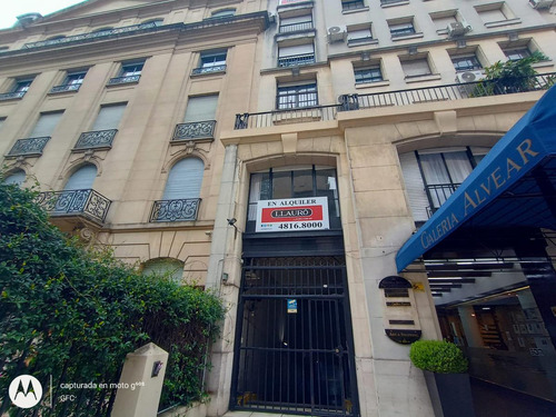 Av. Alvear Edificio Dubourg Excelente Categoría, Al Frente, 2 Ambientes, Cochera