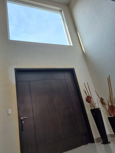 Casa En Venta O Renta En El Mesón, Calimaya 4 Recamaras 520 M2 Construccion