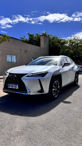 Lexus UX 250h Luxury