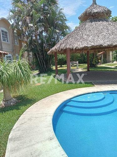 Casa En Renta En Ixtapa, Zihuatanejo