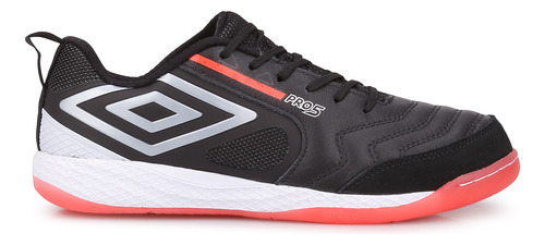 Botines Umbro Pro 5 Bump En Negro Y Gris | Dexter