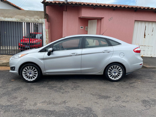 Ford Fiesta 1.6 TITANIUM HATCH 16V FLEX 4P AUTOMÁTICO
