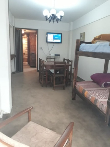 Imagen 3 de 11 de 2 Amb Con Dependencia, Balcon Y Patio - Centro- Con Renta