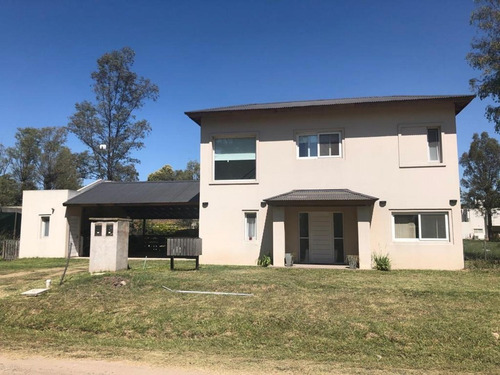 Excelente Casa Barrio Cerrado Alvarez Del Bosque