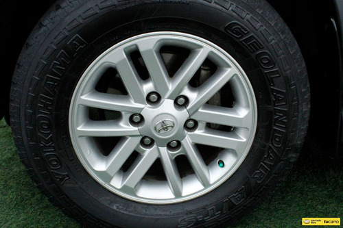 Imagen 23 de 25 de Toyota Fortuner Sr5