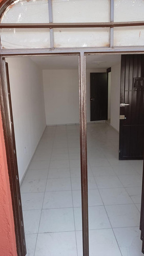 Local Comercia En Renta Sobre Av. Constitución, Casi Esquina Con Av. Salvador Nava Martínez En Slp