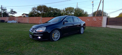 Volkswagen Vento 2.5 Advance 170cv