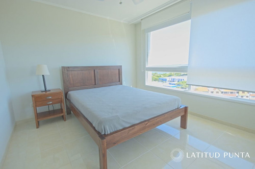 Imagen 17 de 30 de Apartamento En Le Jardin, 3 Suites Más Dependencia