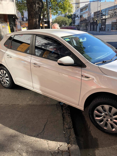 Imagen 10 de 21 de Volkswagen Polo 2018 1.6 Msi Trendline