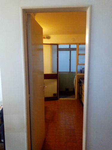 Vendo Departamento De 3 Ambientes, Barrio De Flores, Caba (dueño Directo)