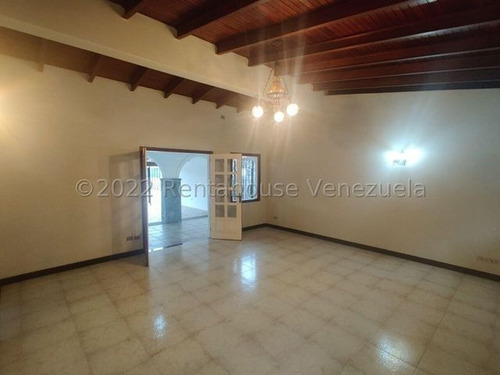 Imagen 6 de 11 de Anexo En Alquiler Urb. Cerro Verde # 23-10057