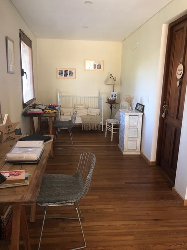 Imagen 3 de 23 de Casa En Dos Plantas En Barrio Cerrado, Hurlingham