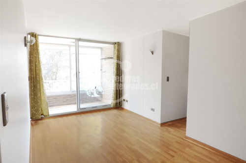 2 Dorm.2 Baños. En Barrio Los Ingleses - Valparaíso