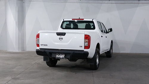 Nissan NP300 2.5 DOBLE CABINA SE AC PAQ SEG